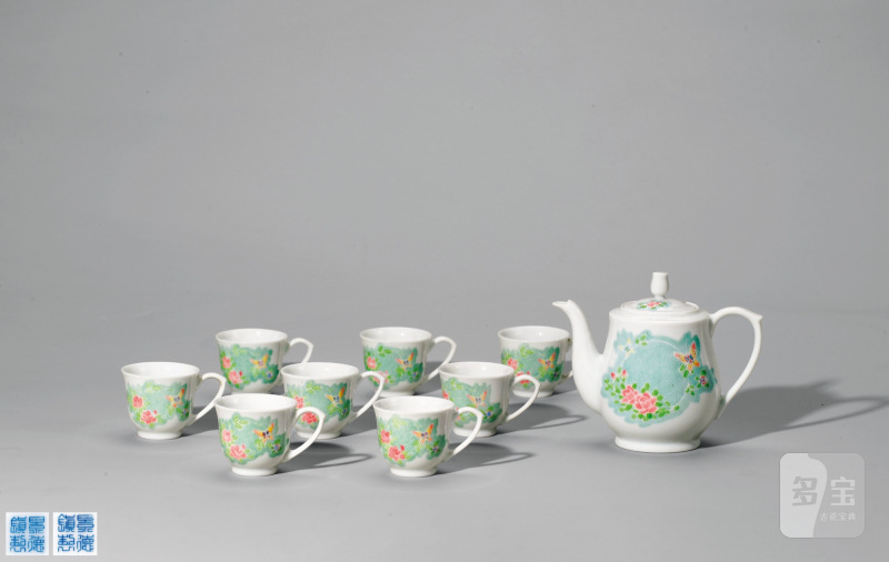 60年代·釉中彩高白泥蝶恋花茶具（一套九件）
